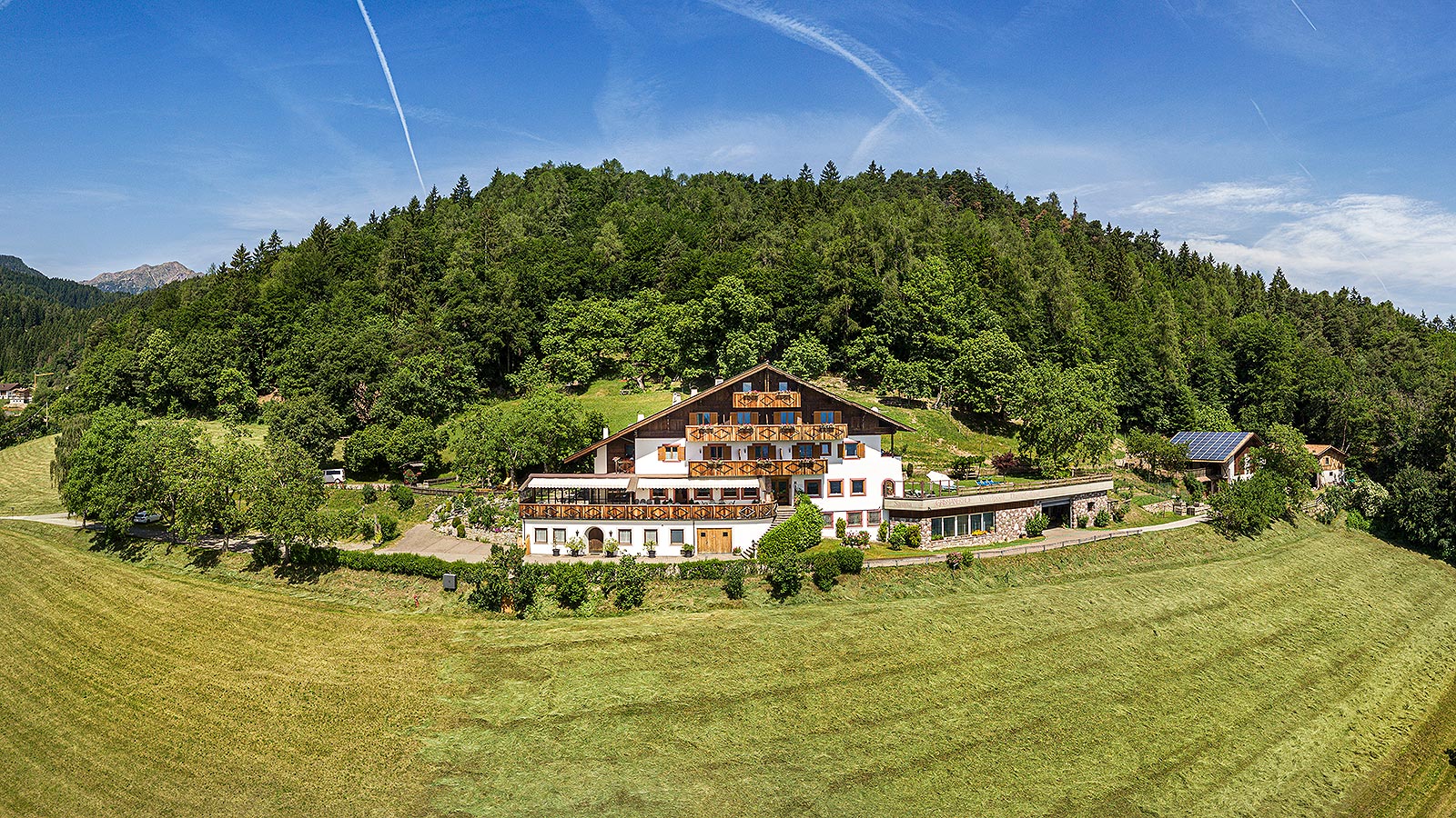 Vista della facciata dell'Hotel Grissianer Hof